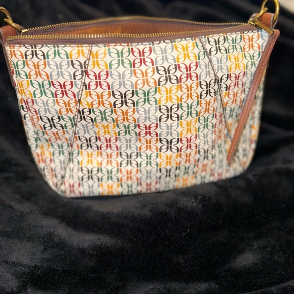 Fossil Brown Shoulder Bag with Classic Leather Accents - Picture 7 of 8